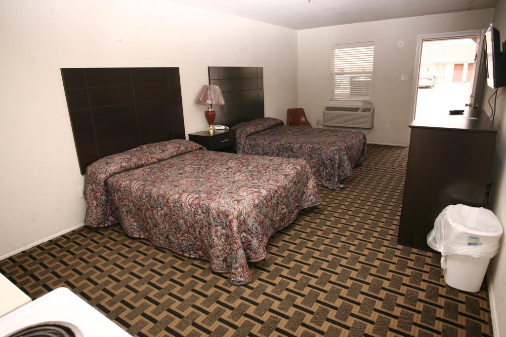 Andrews Motor Inn Room photo